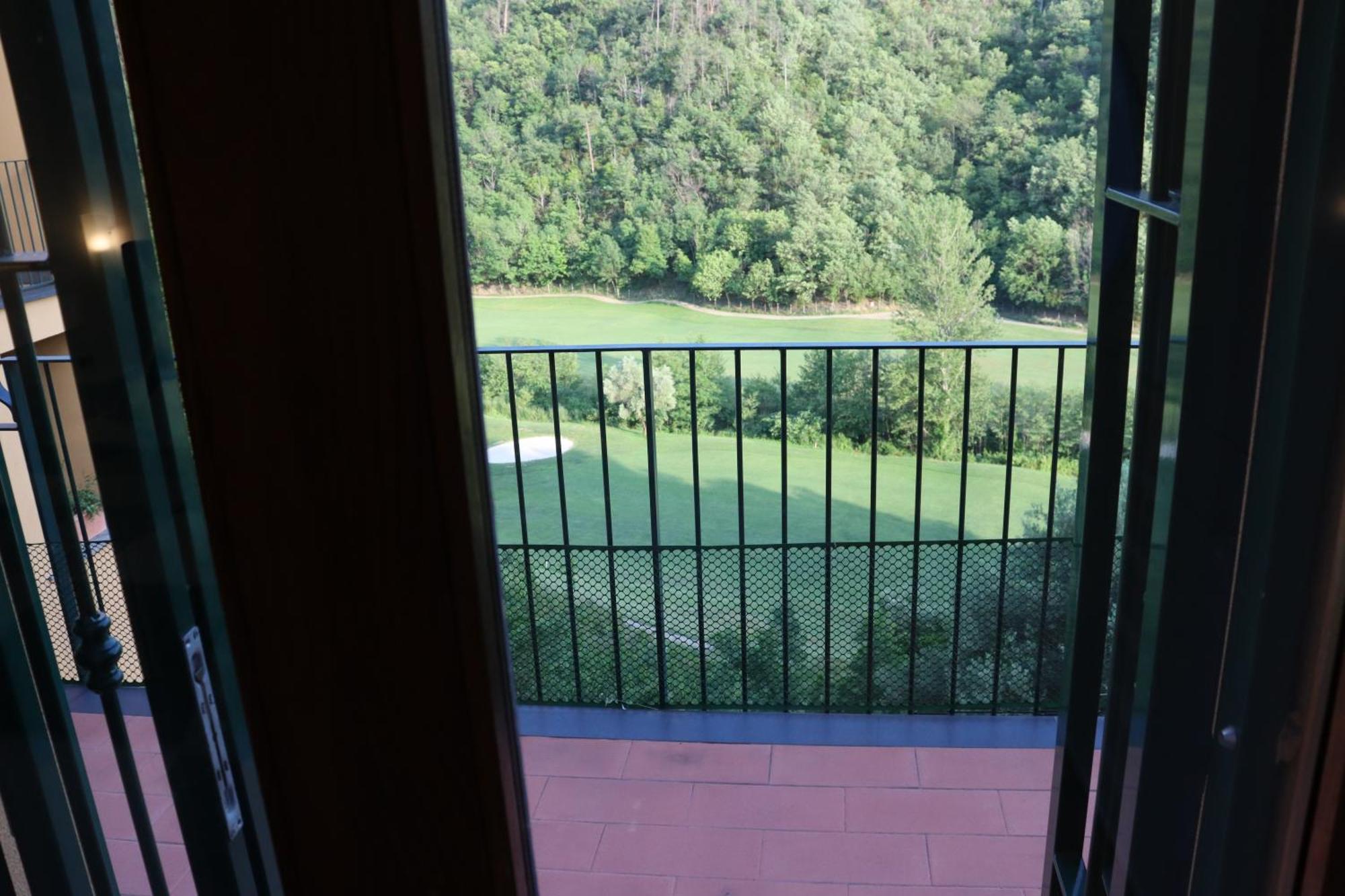 Appartement Dans Un Terrain De Golf, 5 Min De La Mer En Voiture, Parking Gratuit コゴレート エクステリア 写真